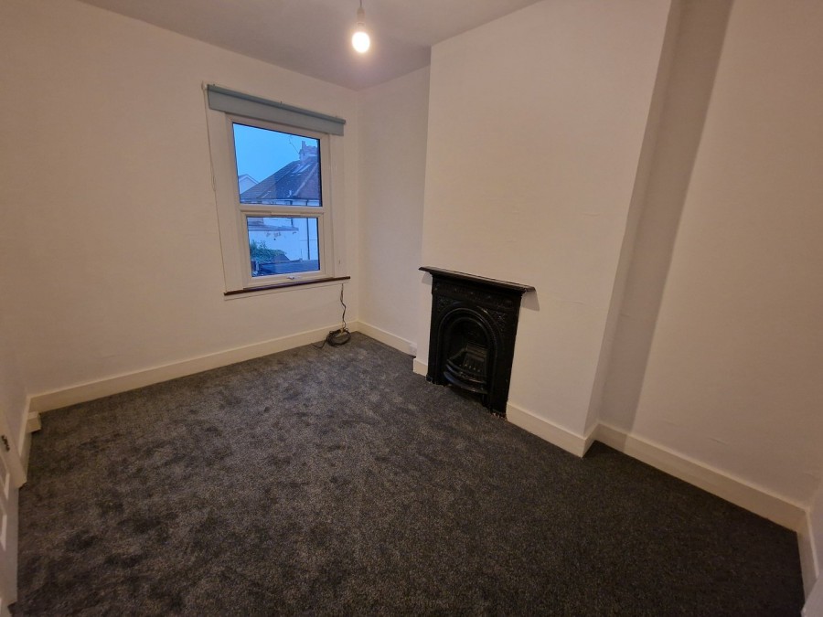 Images for King Edward Road, Waltham Cross, Hertfordshire EAID:3131305421 BID:11055924