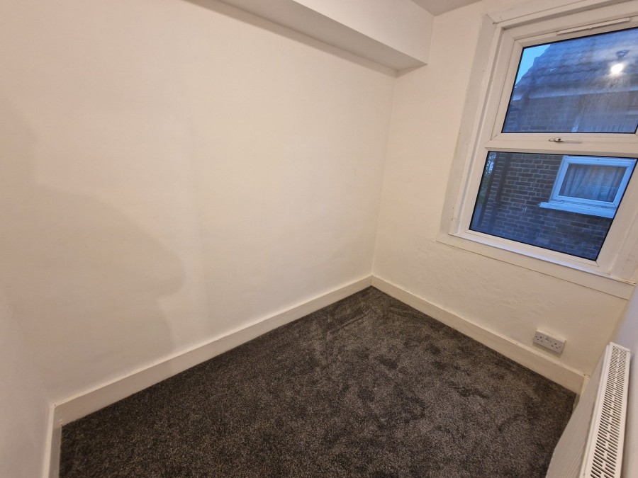 Images for King Edward Road, Waltham Cross, Hertfordshire EAID:3131305421 BID:11055924