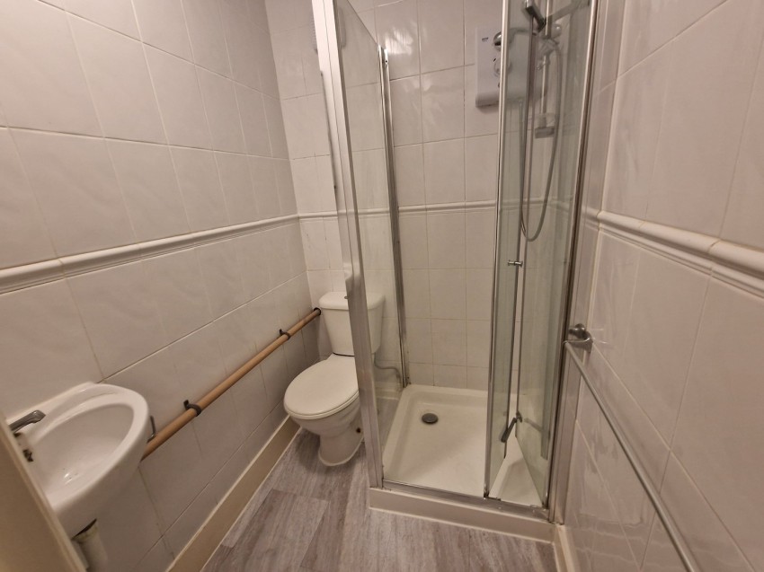 Images for King Edward Road, Waltham Cross, Hertfordshire EAID:3131305421 BID:11055924