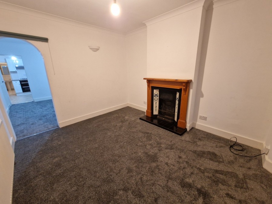 Images for King Edward Road, Waltham Cross, Hertfordshire EAID:3131305421 BID:11055924