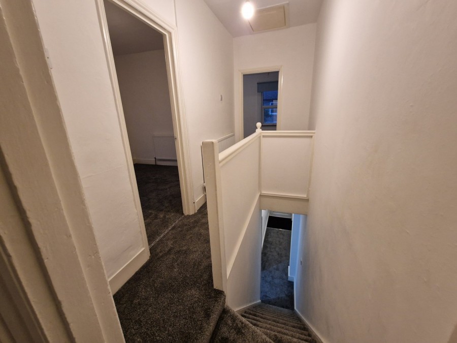 Images for King Edward Road, Waltham Cross, Hertfordshire EAID:3131305421 BID:11055924
