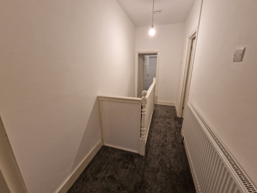 Images for King Edward Road, Waltham Cross, Hertfordshire EAID:3131305421 BID:11055924