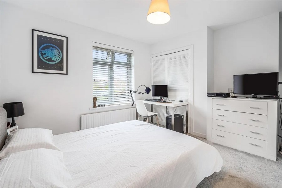 Images for Longfield Lane, Cheshunt, Hertfordshire EAID:3131305421 BID:11055924