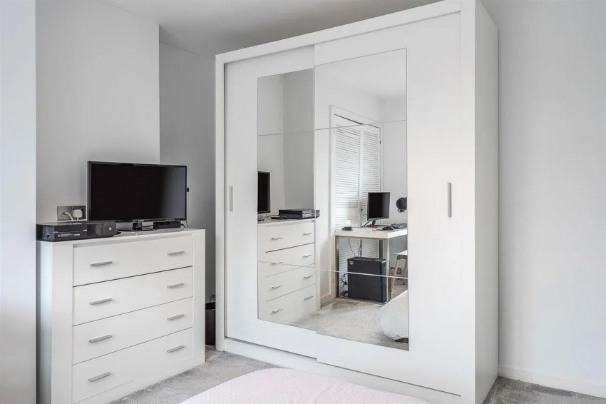Images for Longfield Lane, Cheshunt, Hertfordshire EAID:3131305421 BID:11055924