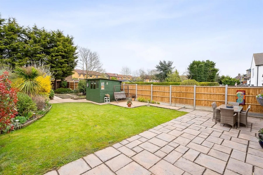 Images for Longfield Lane, Cheshunt, Hertfordshire EAID:3131305421 BID:11055924