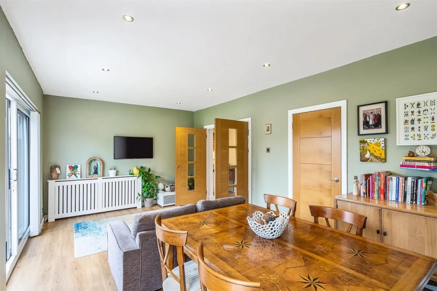 Images for Longfield Lane, Cheshunt, Hertfordshire EAID:3131305421 BID:11055924