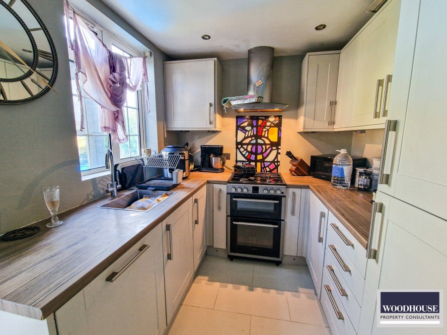 Images for Goffs Lane, Goffs Oak, Hertfordshire EAID:3131305421 BID:11055924