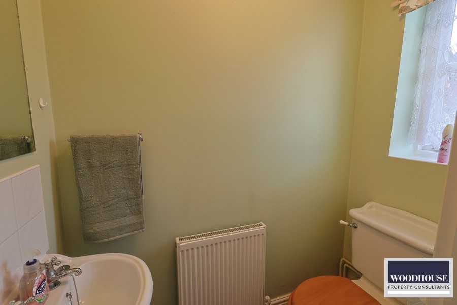 Images for Cheshunt, Waltham Cross, Hertfordshire EAID:3131305421 BID:11055924