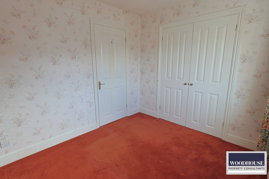 Images for Cheshunt, Waltham Cross, Hertfordshire EAID:3131305421 BID:11055924
