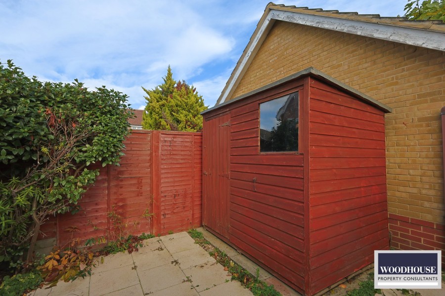 Images for Cheshunt, Waltham Cross, Hertfordshire EAID:3131305421 BID:11055924