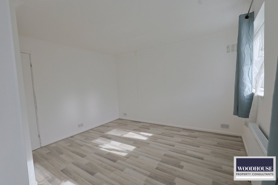 Images for Cheshunt, Waltham Cross, Hertfordshire EAID:3131305421 BID:11055924