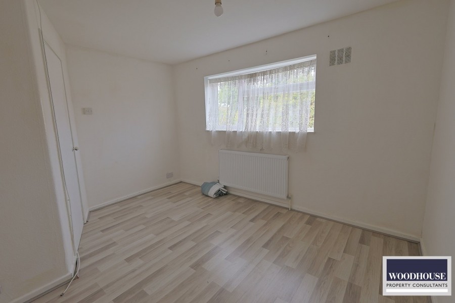 Images for Cheshunt, Waltham Cross, Hertfordshire EAID:3131305421 BID:11055924