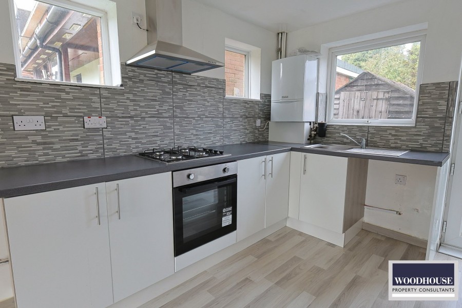 Images for Cheshunt, Waltham Cross, Hertfordshire EAID:3131305421 BID:11055924