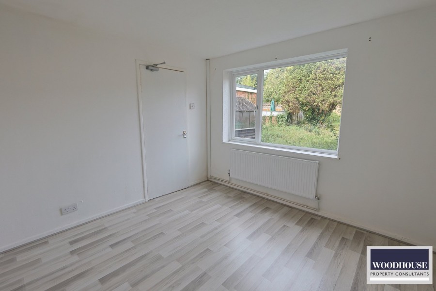 Images for Cheshunt, Waltham Cross, Hertfordshire EAID:3131305421 BID:11055924