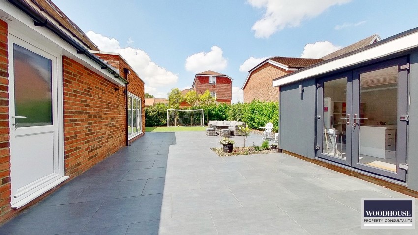 Images for Crouch Lane, Goffs Oak, Hertfordshire EAID:3131305421 BID:11055924