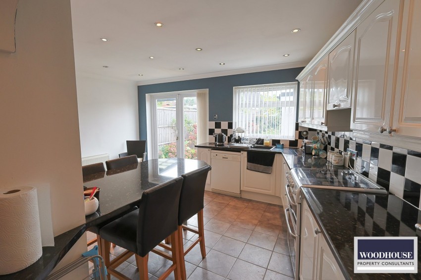 Images for Meadway, Enfield, Greater London EAID:3131305421 BID:11055924