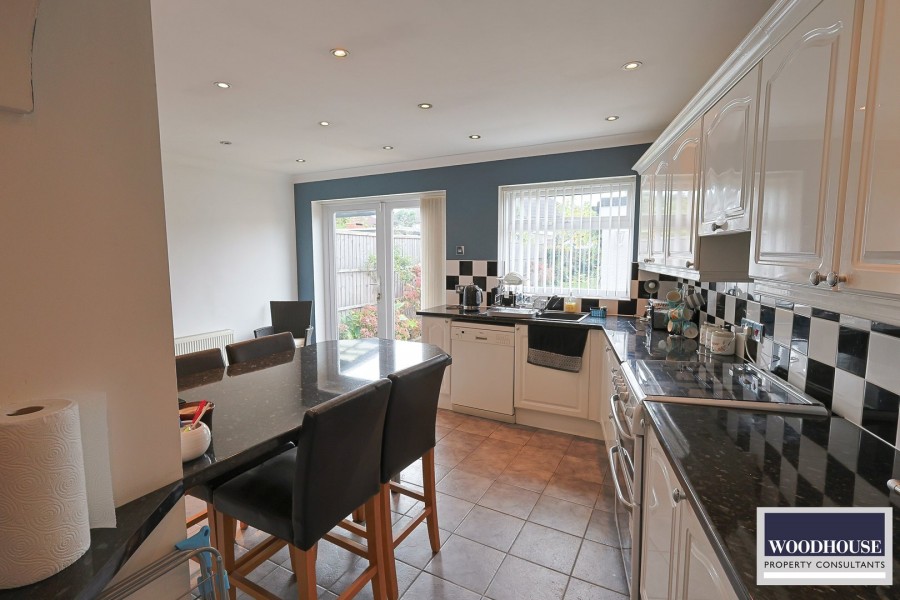 Images for Meadway, Enfield, Greater London EAID:3131305421 BID:11055924