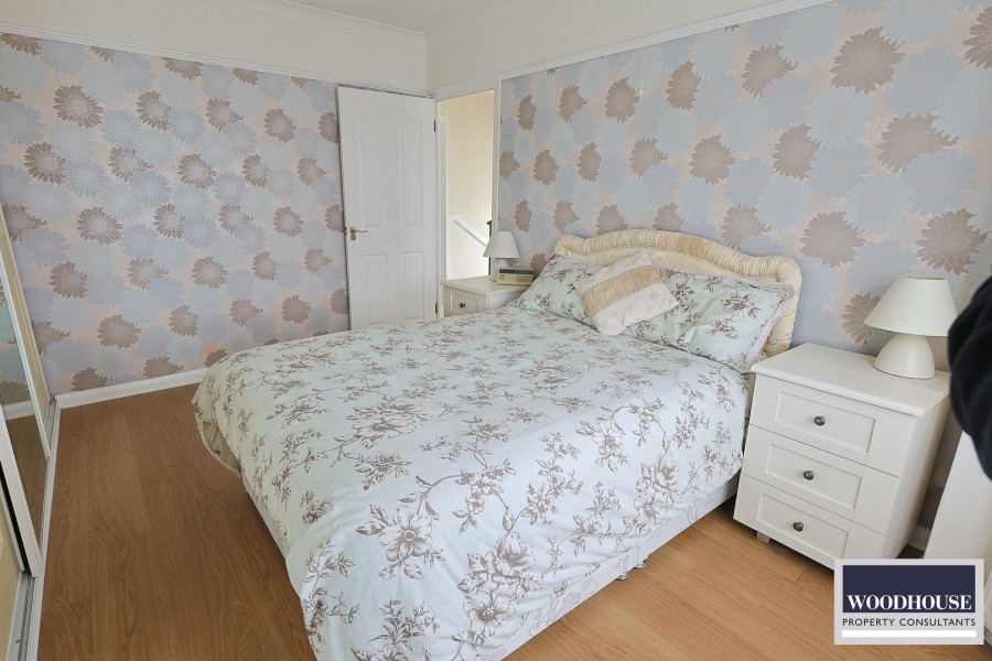 Images for Meadway, Enfield, Greater London EAID:3131305421 BID:11055924