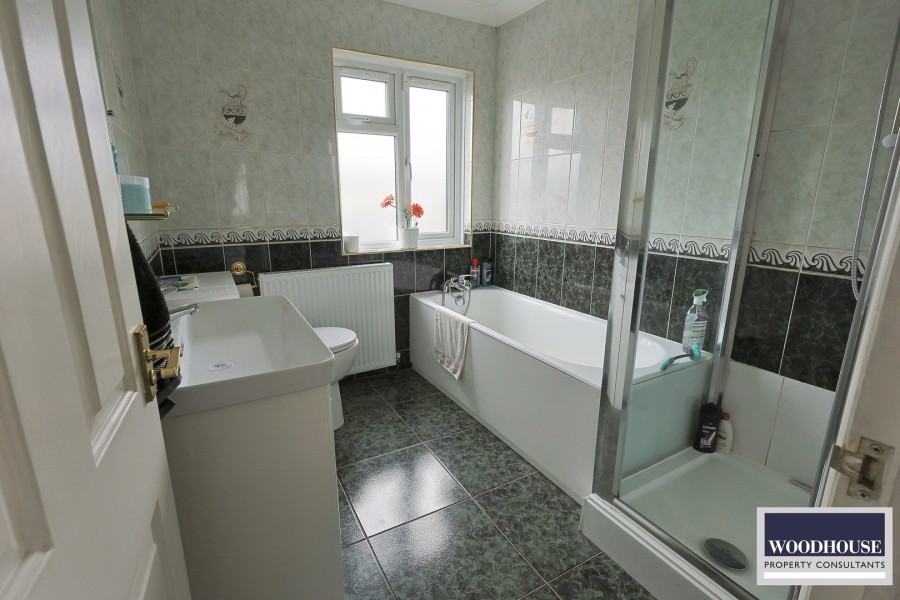 Images for Meadway, Enfield, Greater London EAID:3131305421 BID:11055924
