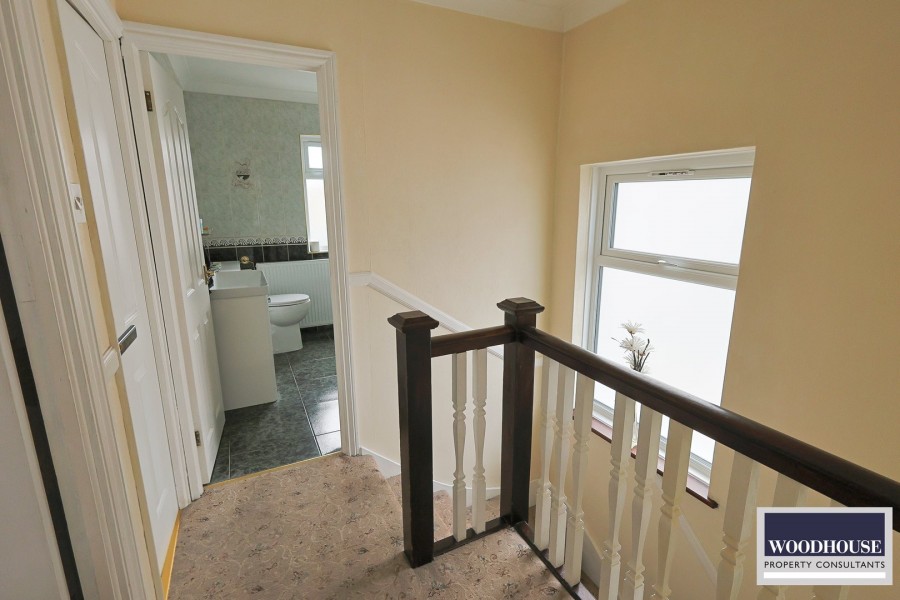 Images for Meadway, Enfield, Greater London EAID:3131305421 BID:11055924