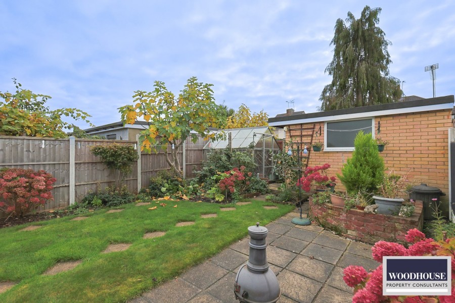 Images for Meadway, Enfield, Greater London EAID:3131305421 BID:11055924