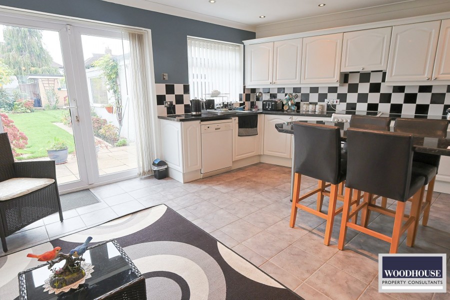 Images for Meadway, Enfield, Greater London EAID:3131305421 BID:11055924