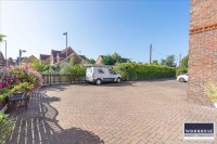 Images for Hammondstreet Road, Cheshunt, Hertfordshire