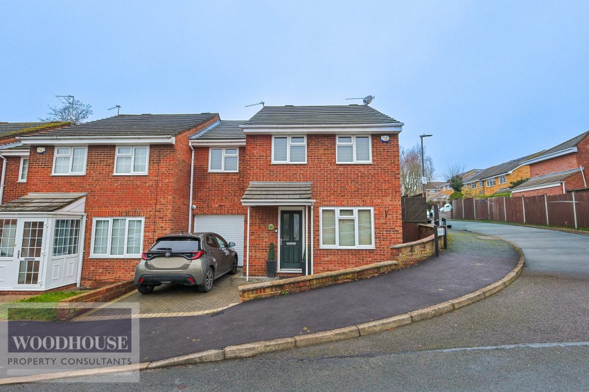 Images for Roundcroft, Cheshunt, Hertfordshire EAID:3131305421 BID:11055924