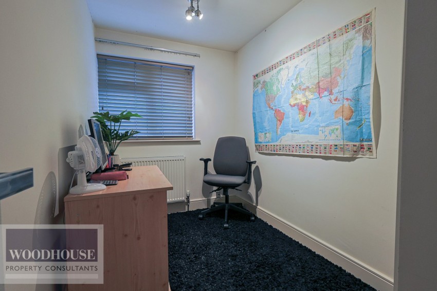 Images for Roundcroft, Cheshunt, Hertfordshire EAID:3131305421 BID:11055924