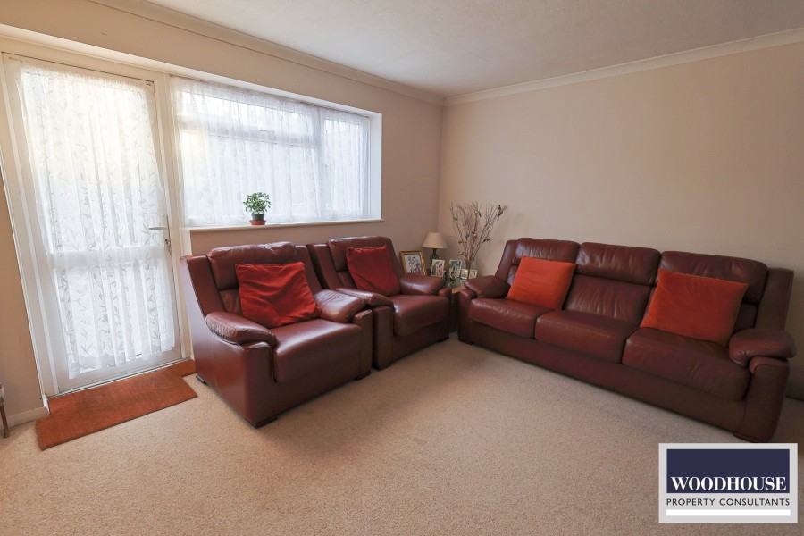 Images for Park Lane, Waltham Cross, Hertfordshire EAID:3131305421 BID:11055924