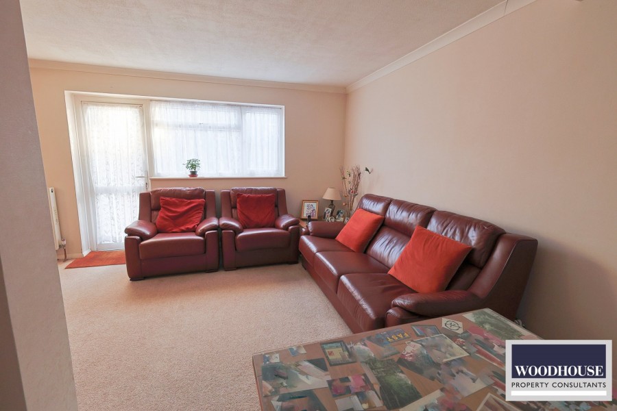 Images for Park Lane, Waltham Cross, Hertfordshire EAID:3131305421 BID:11055924