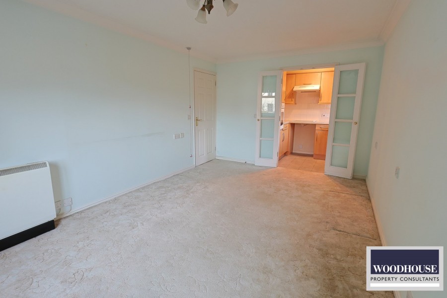 Images for Cheshunt, Waltham Cross, Hertfordshire EAID:3131305421 BID:11055924