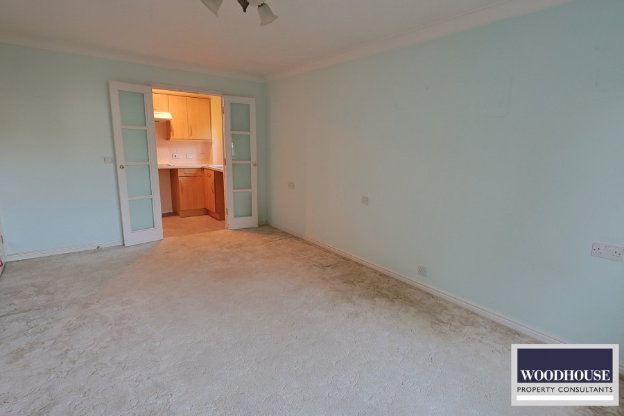 Images for Cheshunt, Waltham Cross, Hertfordshire EAID:3131305421 BID:11055924