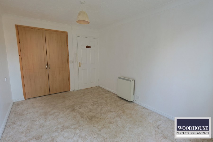 Images for Cheshunt, Waltham Cross, Hertfordshire EAID:3131305421 BID:11055924