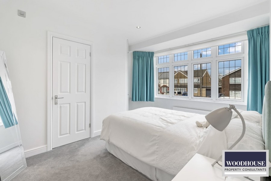Images for Cheshunt, Waltham Cross, Hertfordshire EAID:3131305421 BID:11055924