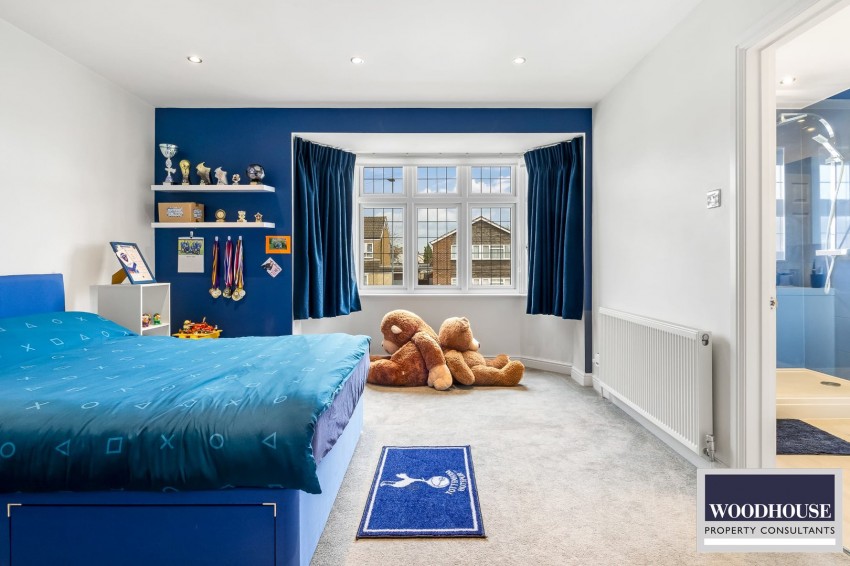 Images for Cheshunt, Waltham Cross, Hertfordshire EAID:3131305421 BID:11055924