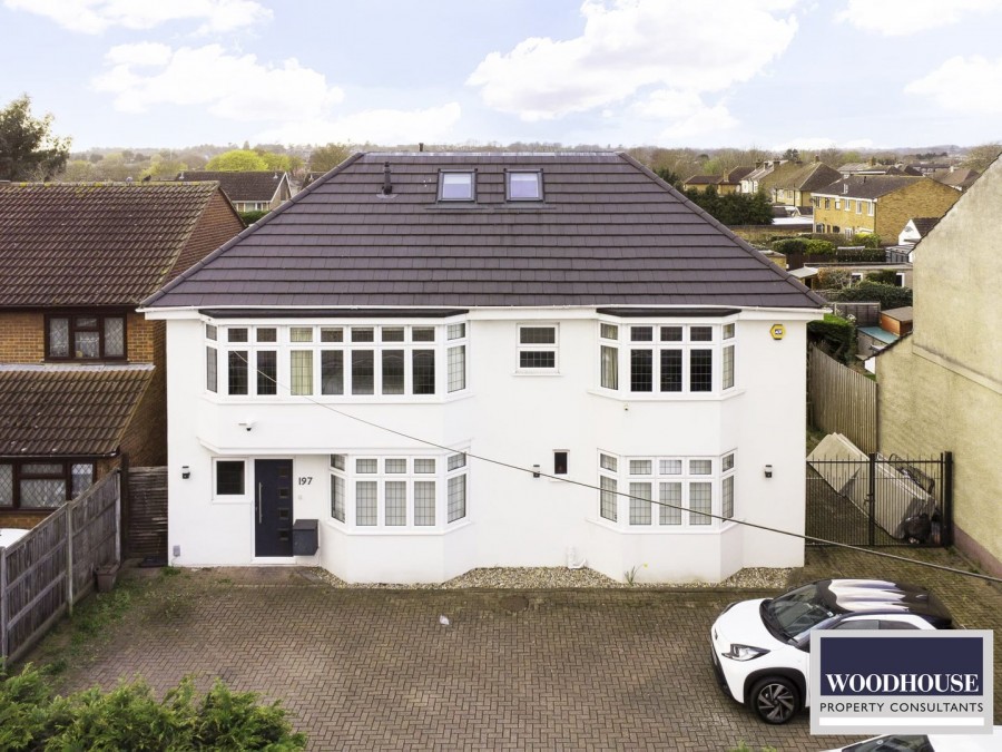 Images for Cheshunt, Waltham Cross, Hertfordshire EAID:3131305421 BID:11055924