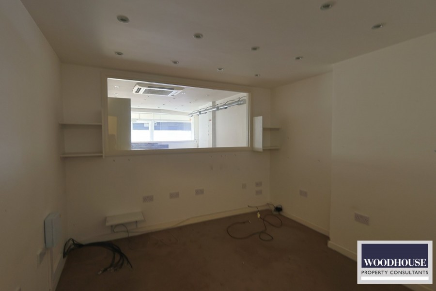 Images for Cheshunt Wash, Cheshunt, Hertfordshire EAID:3131305421 BID:11055924