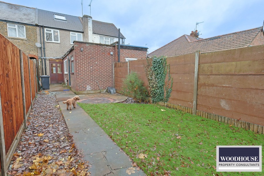 Images for Swanfield Road, Waltham Cross, Hertfordshire EAID:3131305421 BID:11055924