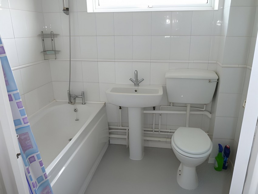 Images for York Road, Stevenage, Hertfordshire EAID:3131305421 BID:11055924