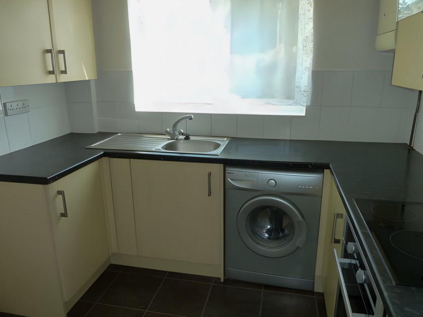 Images for York Road, Stevenage, Hertfordshire EAID:3131305421 BID:11055924