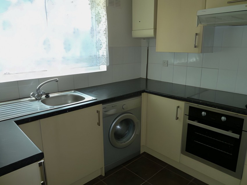 Images for York Road, Stevenage, Hertfordshire EAID:3131305421 BID:11055924