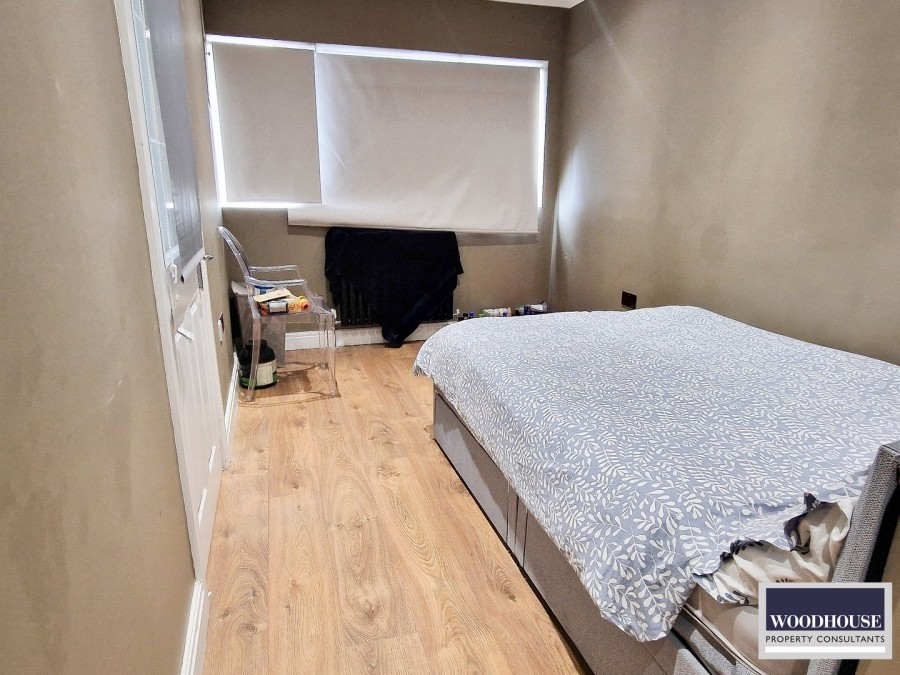 Images for Cheshunt, Waltham Cross, Hertfordshire EAID:3131305421 BID:11055924