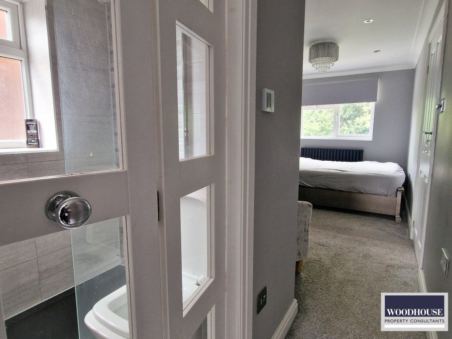 Images for Cheshunt, Waltham Cross, Hertfordshire EAID:3131305421 BID:11055924
