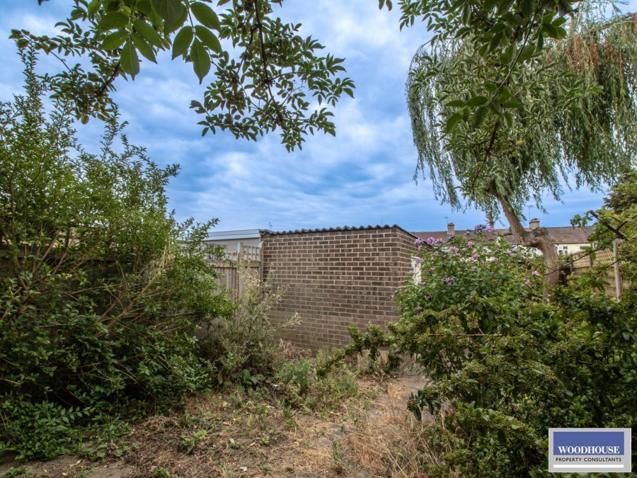 Images for St Georges Road, Enfield, Greater London EAID:3131305421 BID:11055924