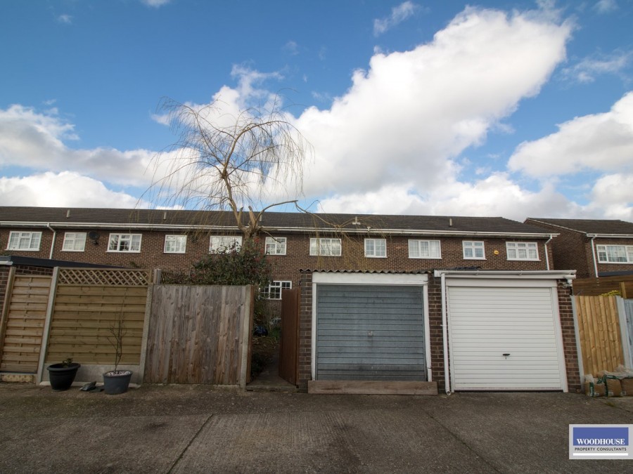 Images for St Georges Road, Enfield, Greater London EAID:3131305421 BID:11055924