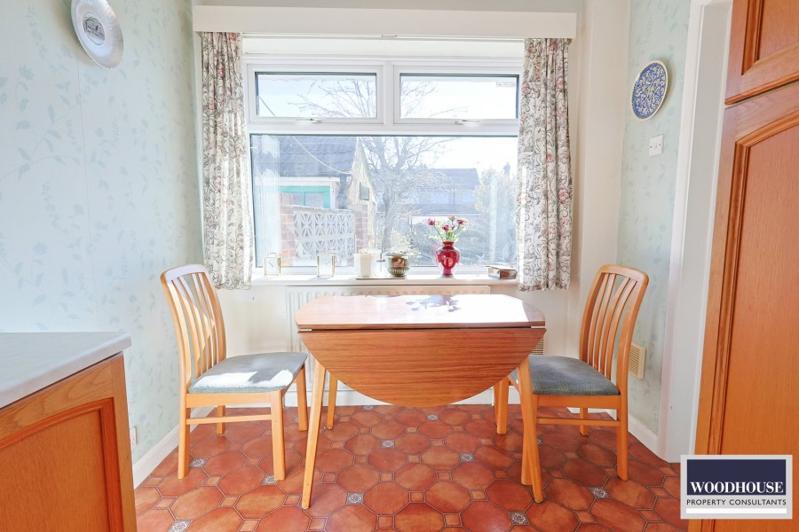 Images for Cheshunt, Waltham Cross, Hertfordshire EAID:3131305421 BID:11055924
