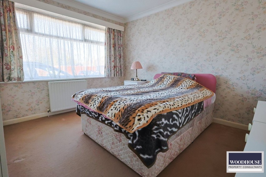 Images for Cheshunt, Waltham Cross, Hertfordshire EAID:3131305421 BID:11055924