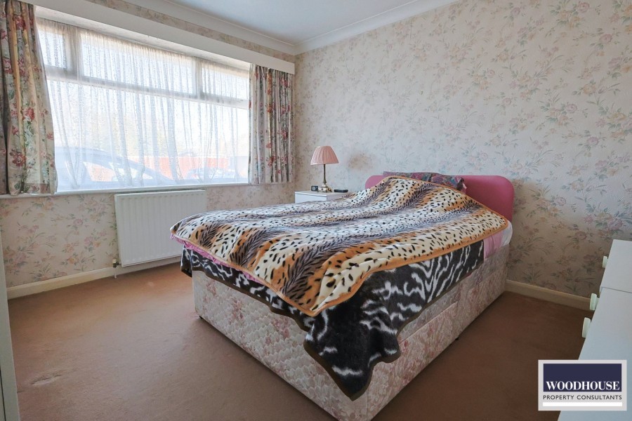 Images for Cheshunt, Waltham Cross, Hertfordshire EAID:3131305421 BID:11055924