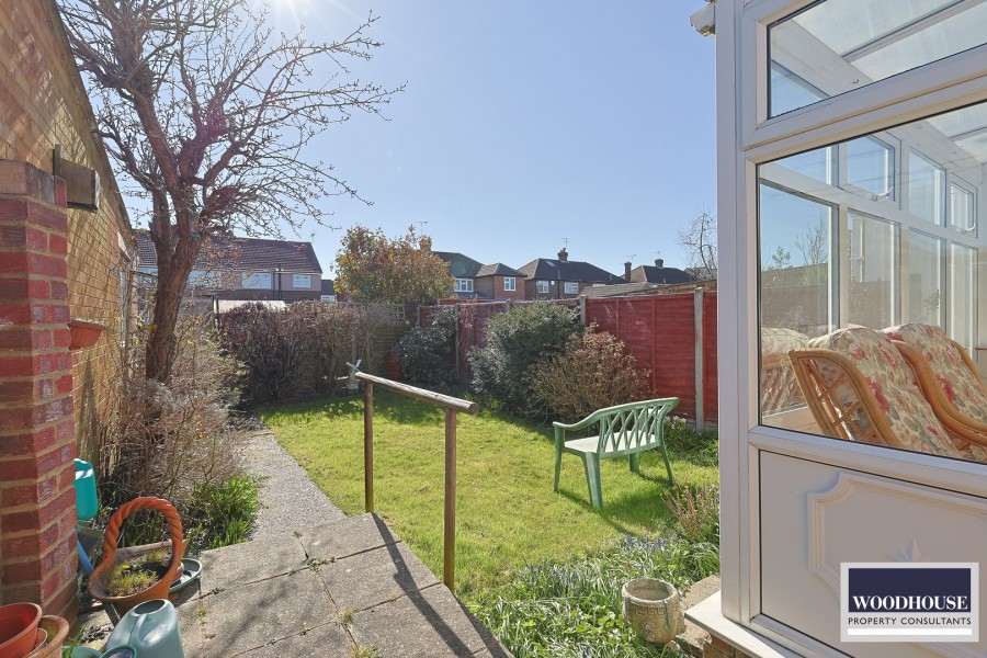 Images for Cheshunt, Waltham Cross, Hertfordshire EAID:3131305421 BID:11055924